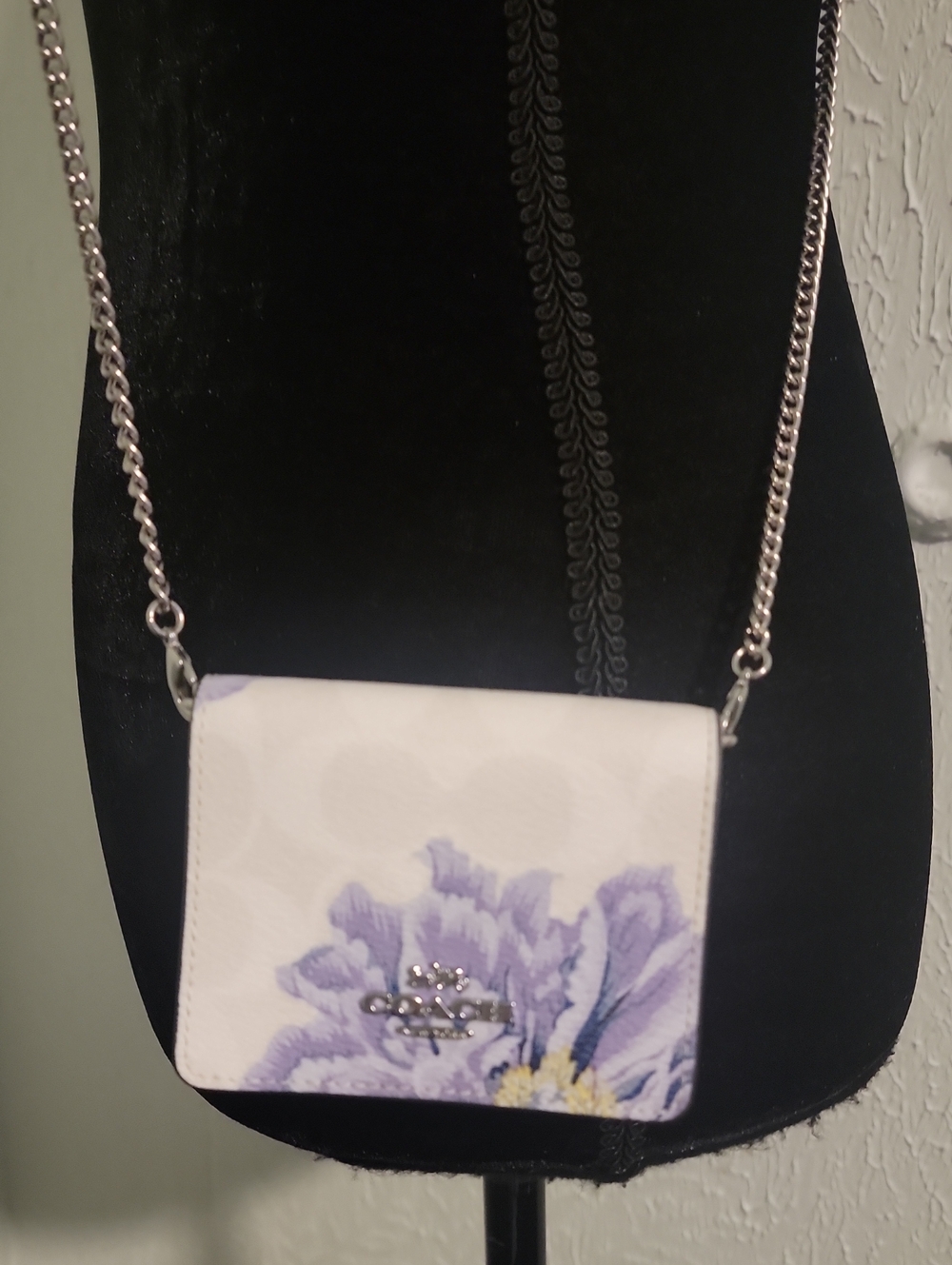 Coach Mini  Crossbody/Wallet/cardcase Lavender Floral Print and Silver Chain